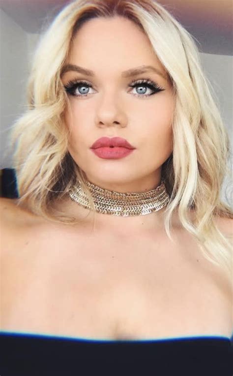 Alli Simpson