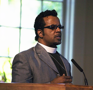 Carlton Pearson