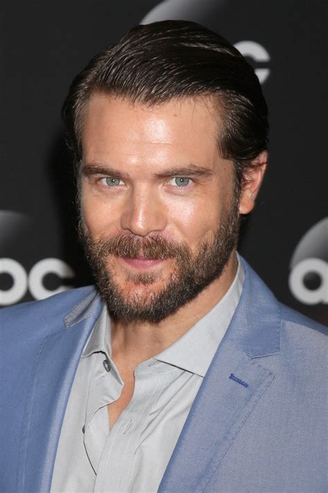 Charlie Weber