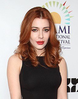 Elena Satine