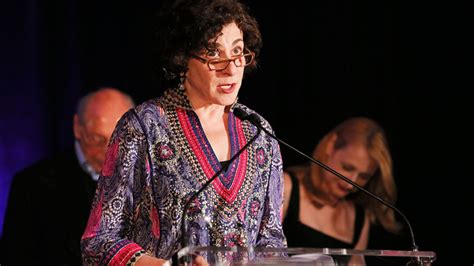 Lisa Schwarzbaum