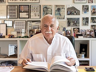 Moshe Safdie