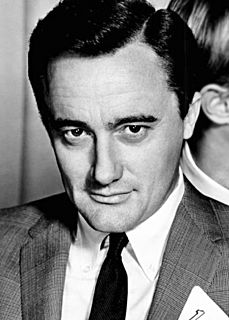 Robert Vaughn